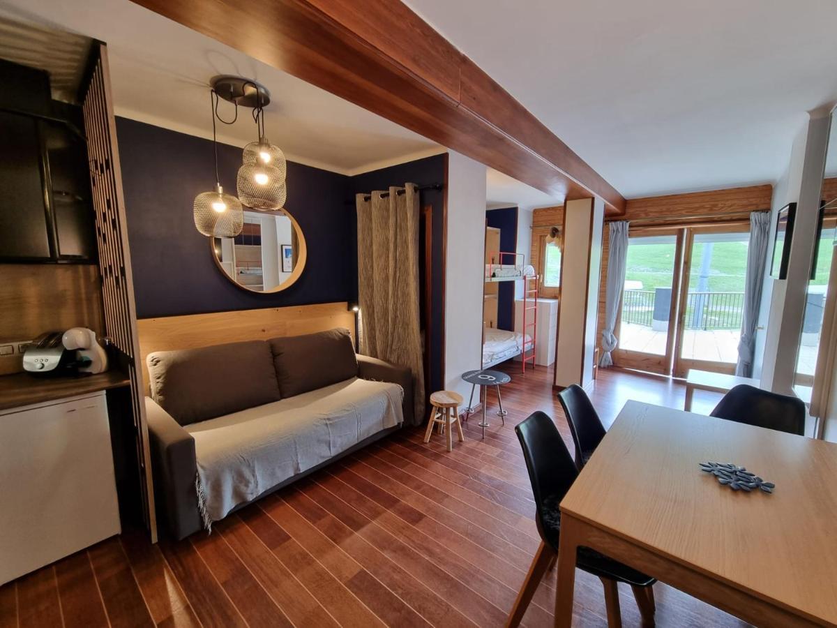 Apartamentos Grifovacances Tres Estrelles Club Pas De La Casa Bagian luar foto