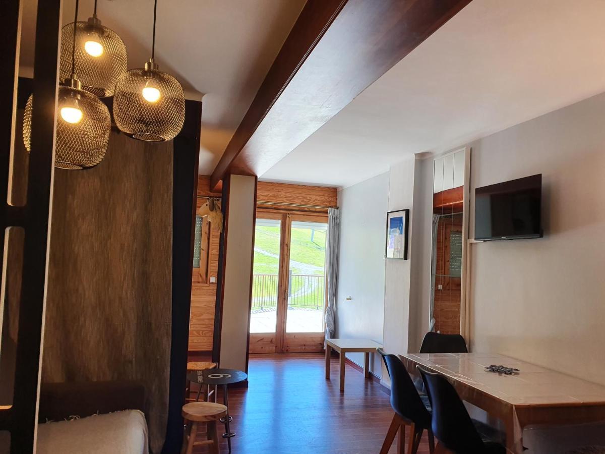 Apartamentos Grifovacances Tres Estrelles Club Pas De La Casa Bagian luar foto