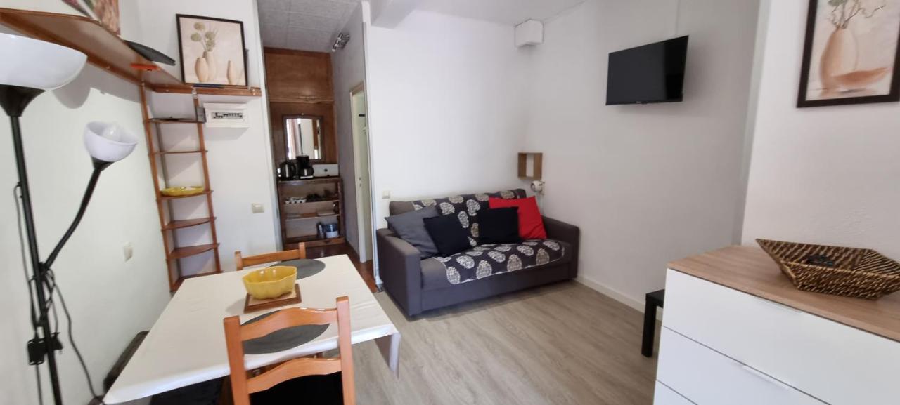 Apartamentos Grifovacances Tres Estrelles Club Pas De La Casa Bagian luar foto