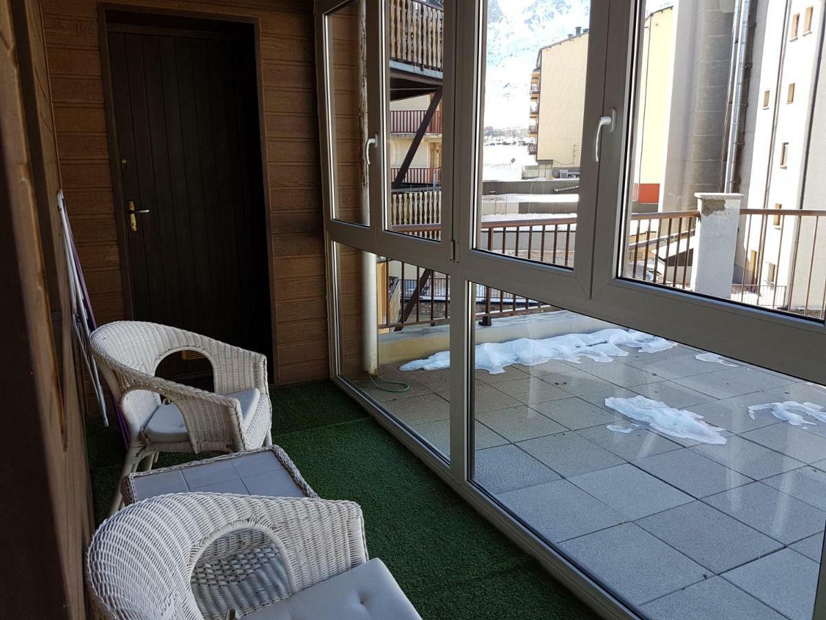 Apartamentos Grifovacances Tres Estrelles Club Pas De La Casa Bagian luar foto